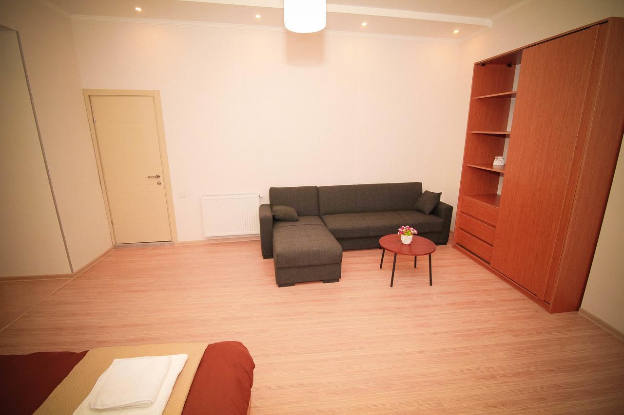 Holiday House ティビリシ エクステリア 写真
