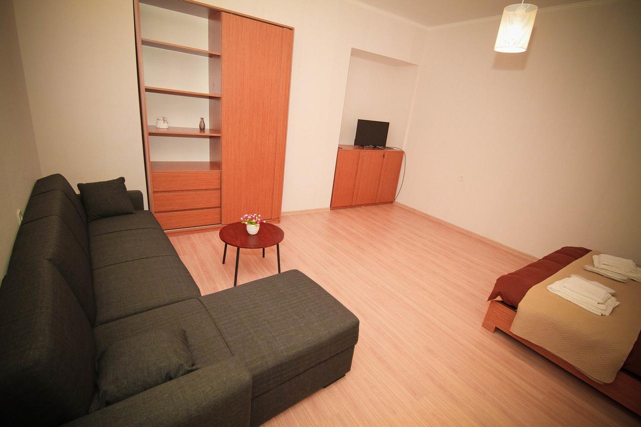 Holiday House ティビリシ エクステリア 写真
